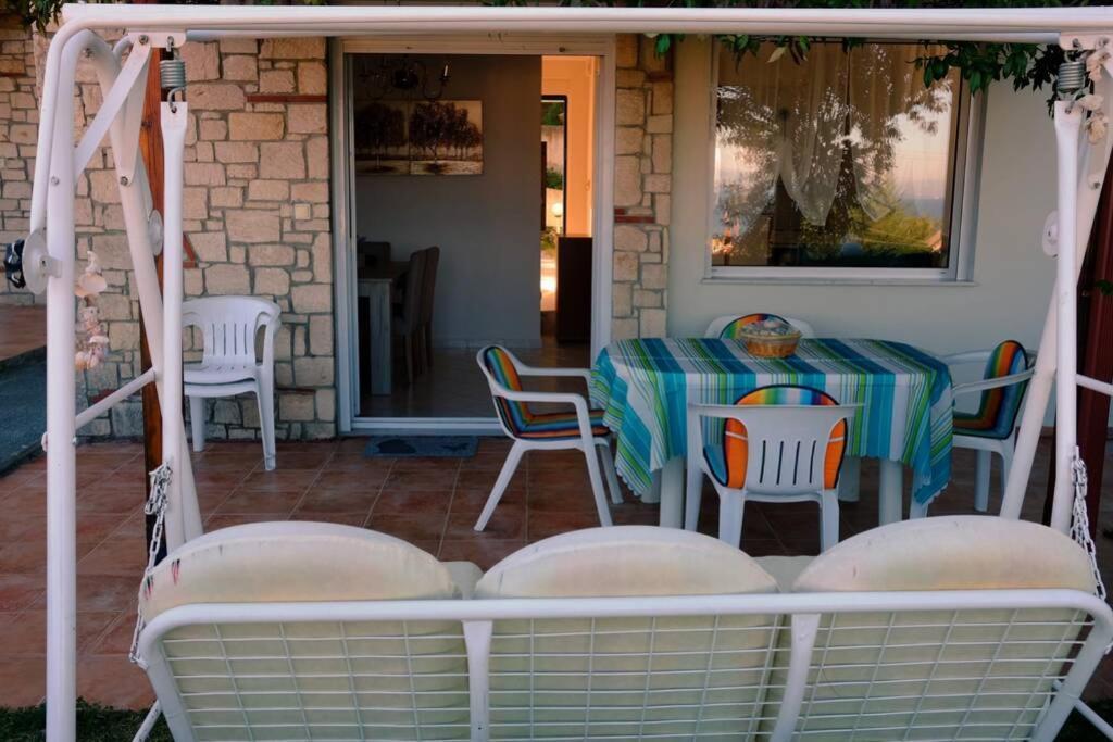 Petra'S House Villa Polychrono Bagian luar foto